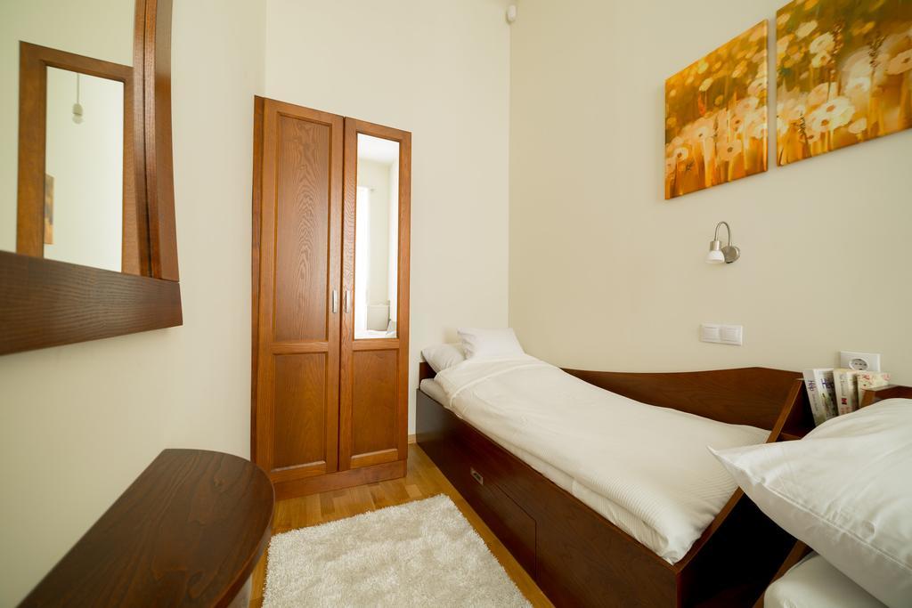 Family Buddha Apartment Βουδαπέστη Εξωτερικό φωτογραφία